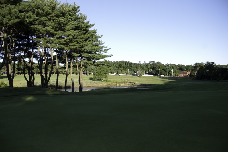 9 hole public golf course Rhode Island Midville Golf Club